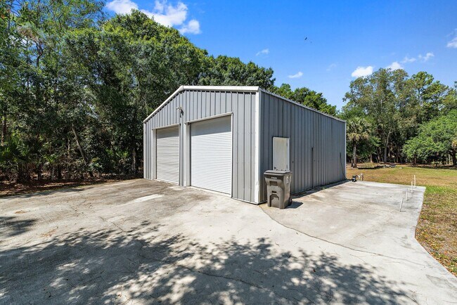 Building Photo - 11217 169th Ct N