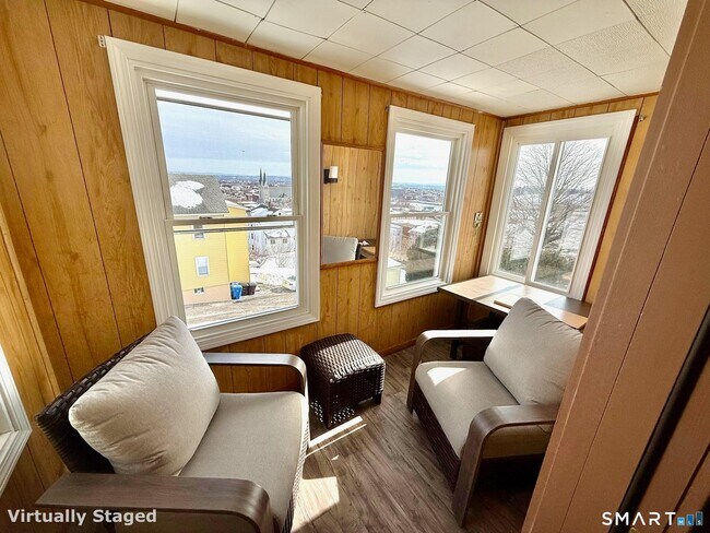 Building Photo - 24 Cross St