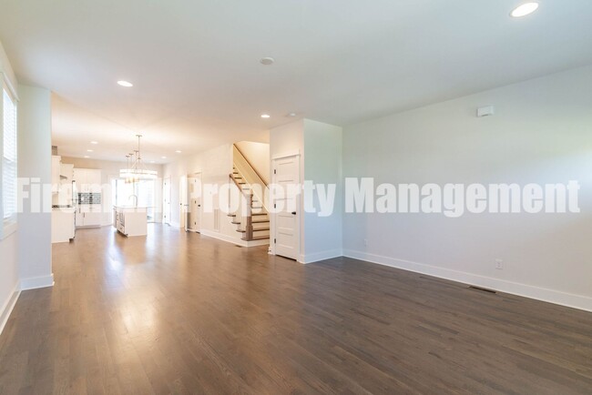 Building Photo - MOVE IN SPECIAL: $1,000 OFF 1st MONTHS REN...