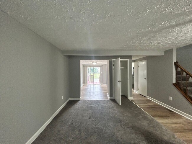 Building Photo - Baltimore - 3 Beds, 2.5 Baths Available!