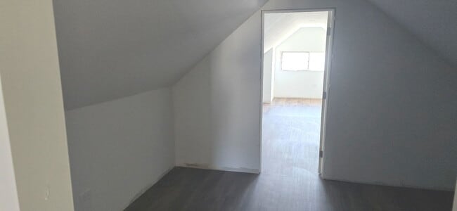 Building Photo - 7131 S Wood St