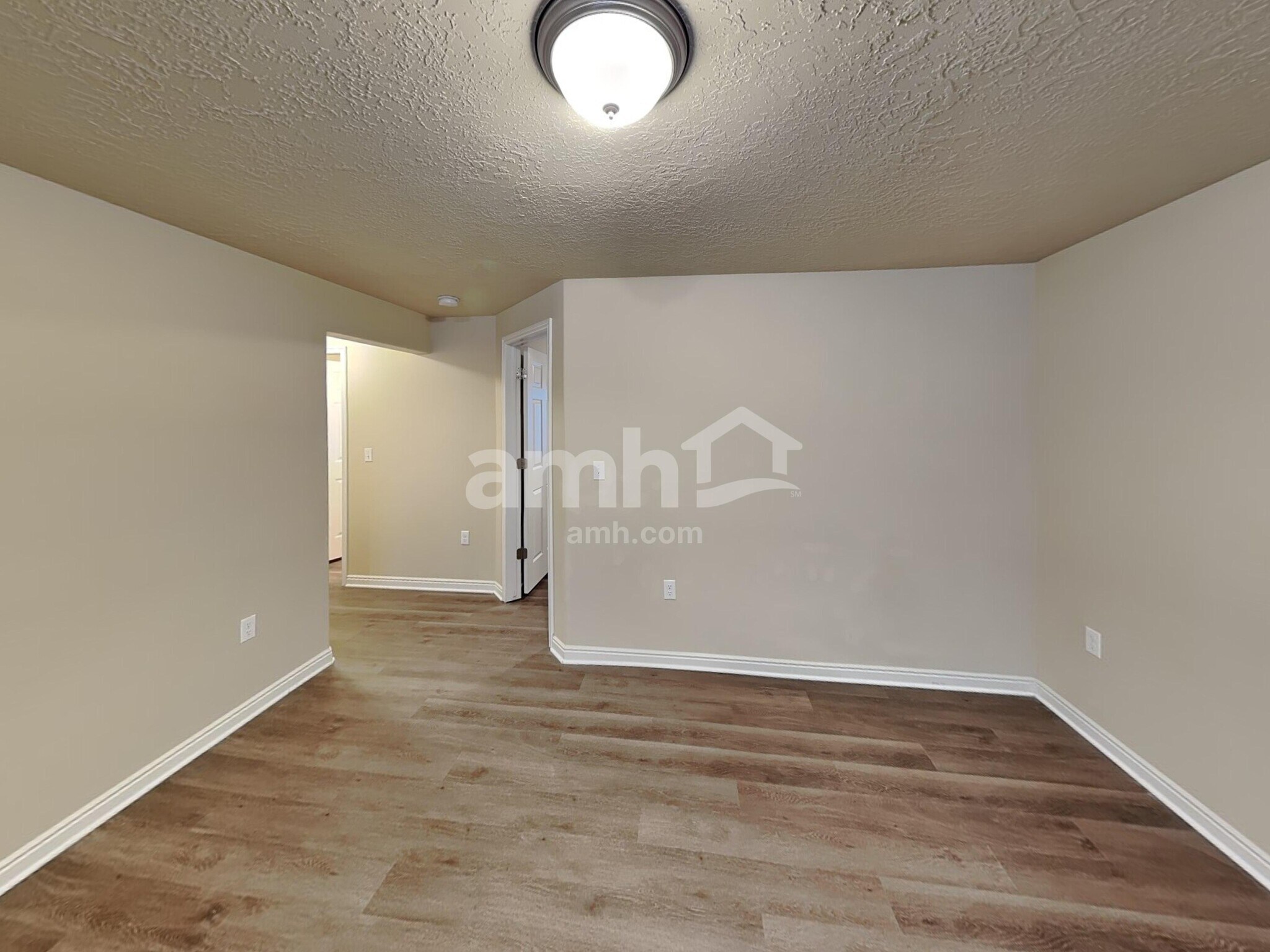 Building Photo - 10567 Sugarloaf Dr