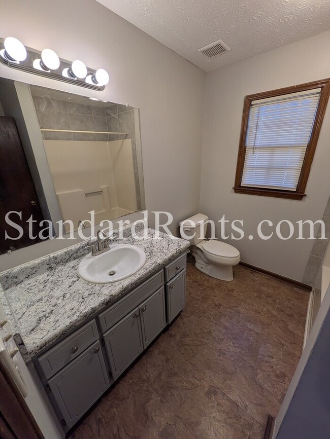 Building Photo - Ranch in Jonesboro