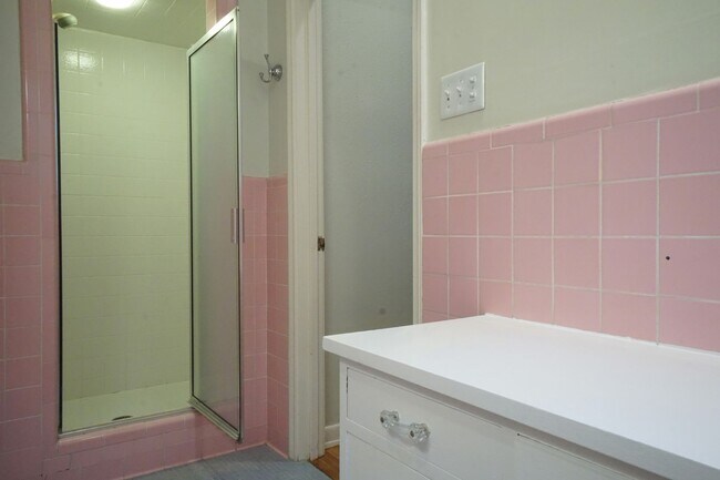 Building Photo - 149 Downing Dr