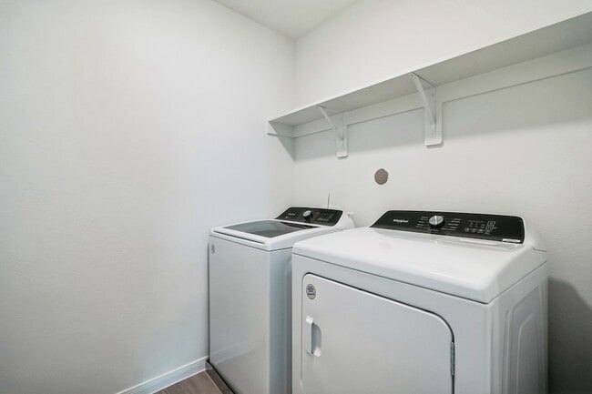 Building Photo - 16523 Pine Arrow Dr