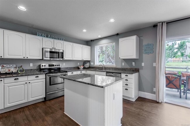 Building Photo - 9971 Blackbird Cir