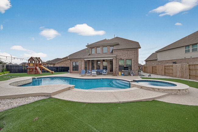 Building Photo - 11347 Needlerock Ct
