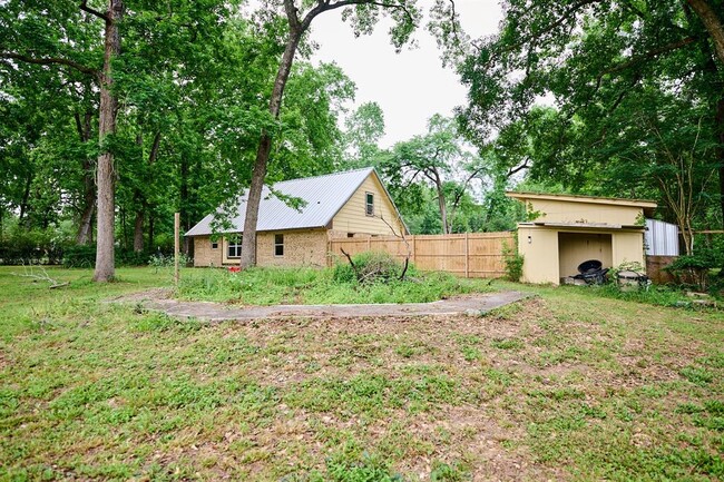 Building Photo - 28103 Hitching Rack Ln
