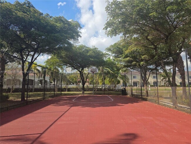 Building Photo - 2612 SW 81st Terrace