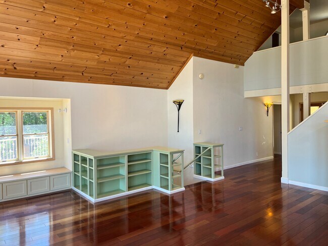 Building Photo - 18098 Chaparral Dr