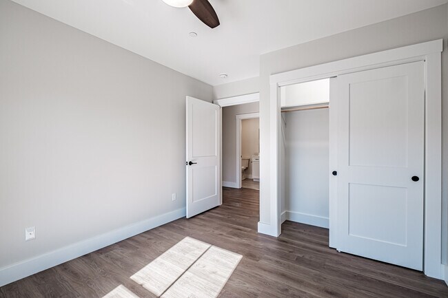 Building Photo - 12 S Bridgton Rd