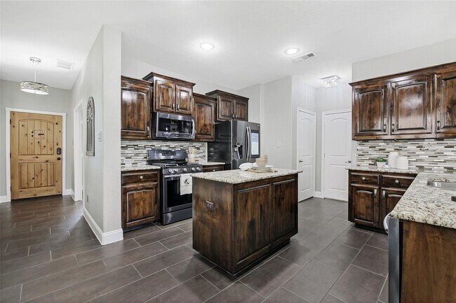 Building Photo - 1708 Cole Ln