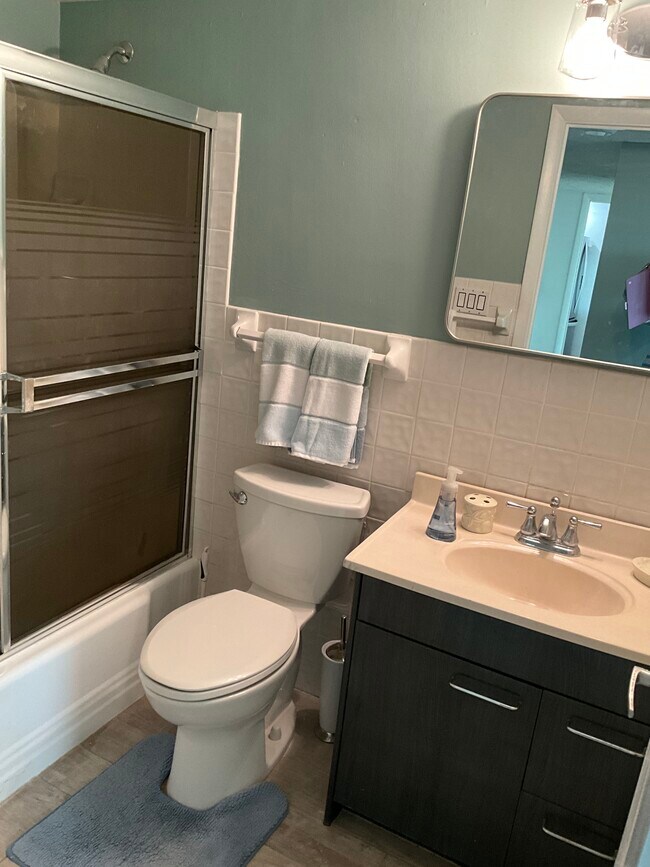 Building Photo - 2020 N Atlantic Ave