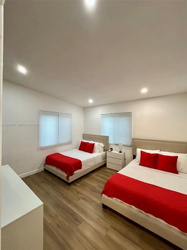 Building Photo - 2631 Roosevelt St