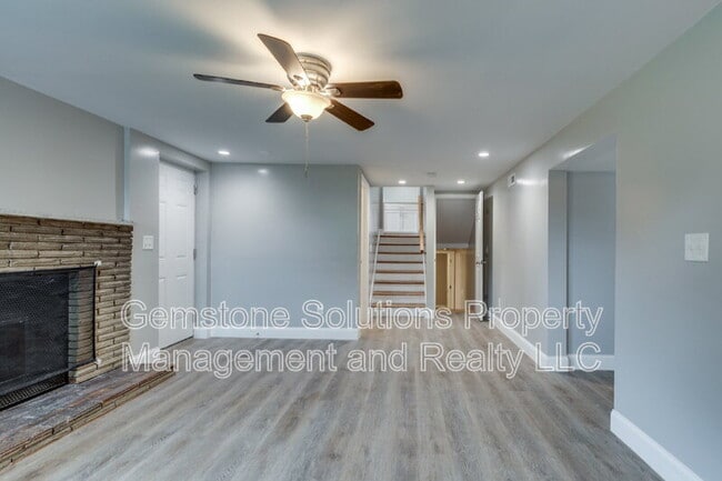 Building Photo - 104 Anchor Dr