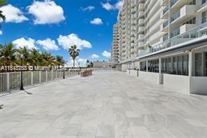 Building Photo - 5601 Collins Ave