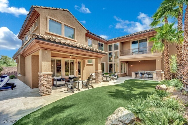 Building Photo - 2805 Molinard Ct