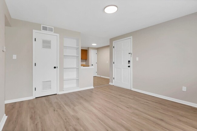 Building Photo - 1029 Binns Blvd