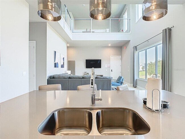 Building Photo - 7740 Sandy Ridge Dr