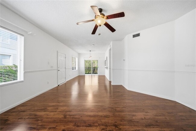 Building Photo - 18117 Paradise Point Dr