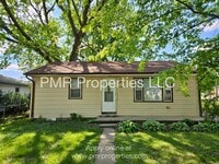 Building Photo - 2 Bedroom/ 1 Bathroom House