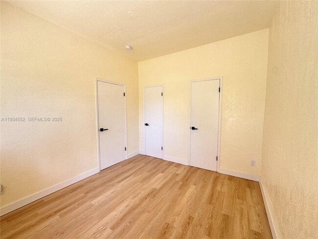 Building Photo - 12287 NE 7th Ave