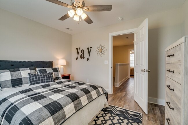Building Photo - Beautifully Furnished Executive Home – Available 6/18/2026