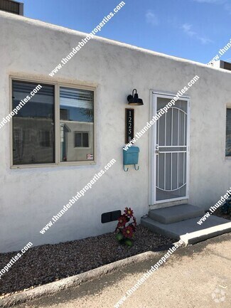 Building Photo - 1225 San Mateo Blvd NE