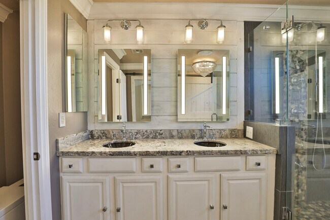 Building Photo - 36269 W Cartegna Ln