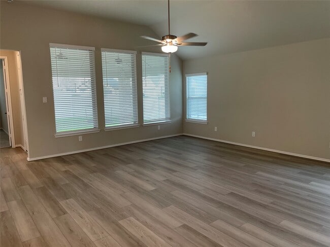 Building Photo - 2302 Hazel Berry St