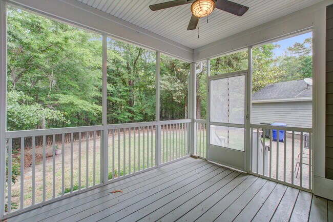 Building Photo - 1811 Luna Ct