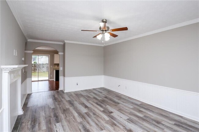 Building Photo - 2454 Canary Ct