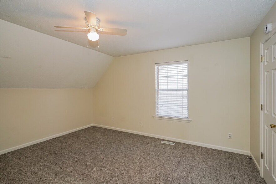 Building Photo - 517 Federal Ct