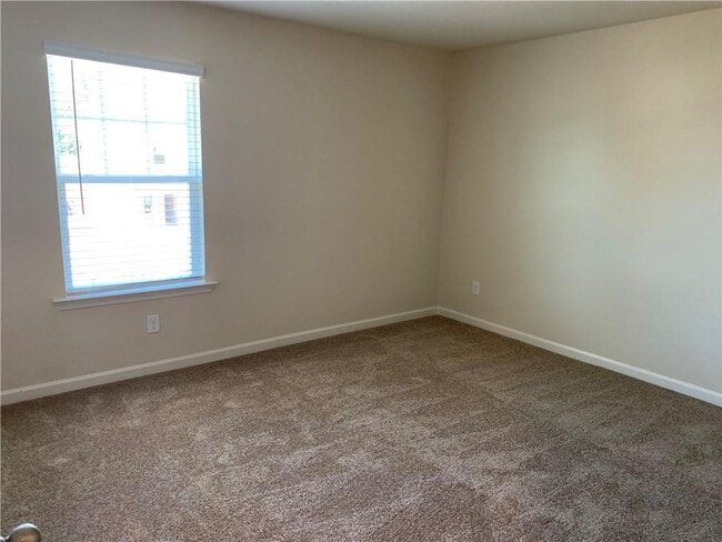 Building Photo - 748 Walnut Creek Cir