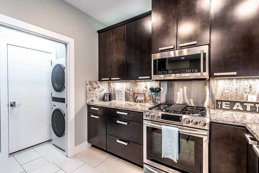 Building Photo - 14309 Kemps Way