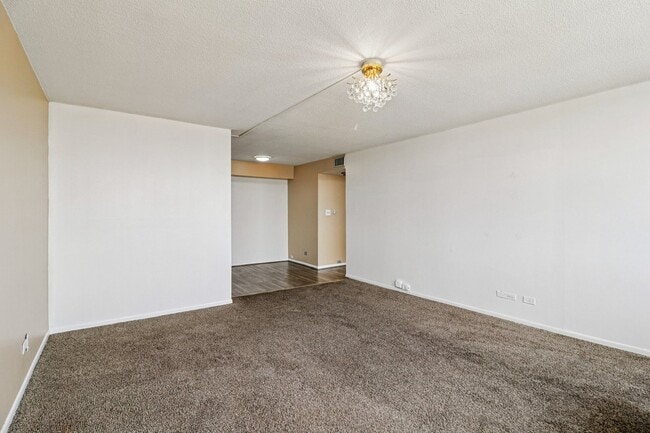 Building Photo - 7234 W North Ave