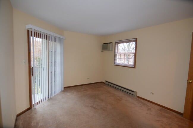 Building Photo - 4408 W Shamrock Ln