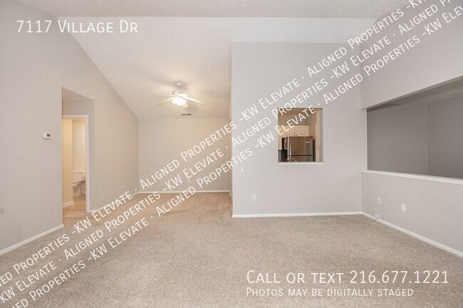 Building Photo - 7117 Village Dr