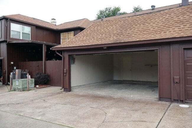 Building Photo - 4107 Vista Rd