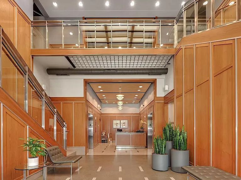 Building Photo - 1133 14th St NW