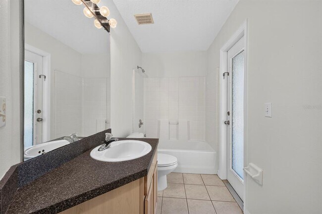 Building Photo - 839 Sandy Ridge Dr