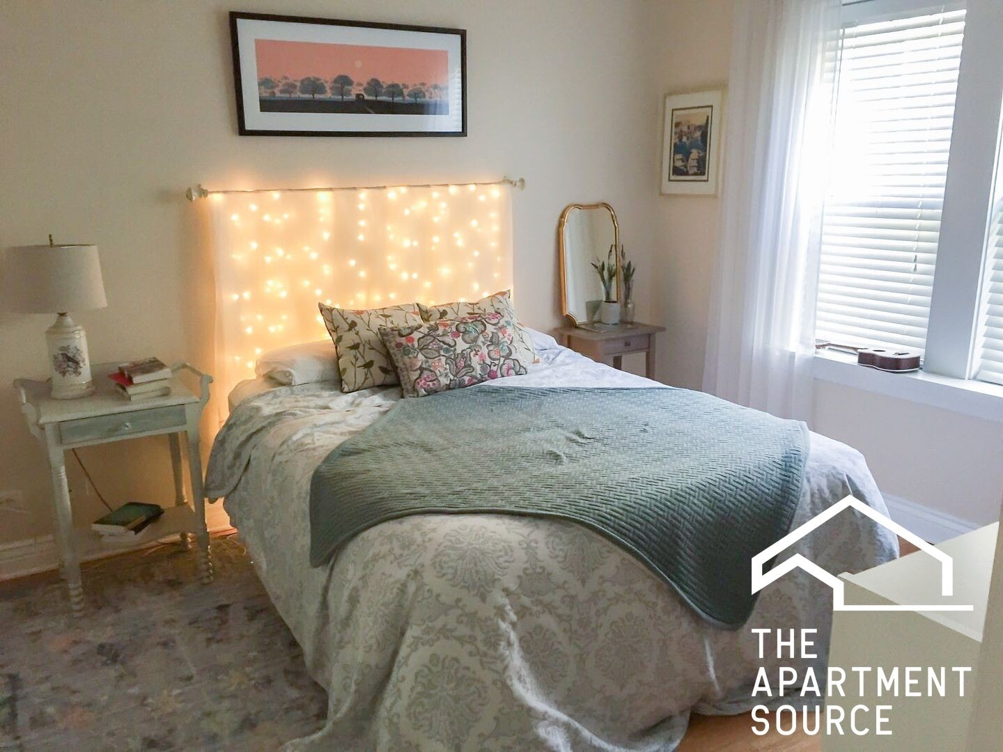 Building Photo - 4861 N Hermitage Ave