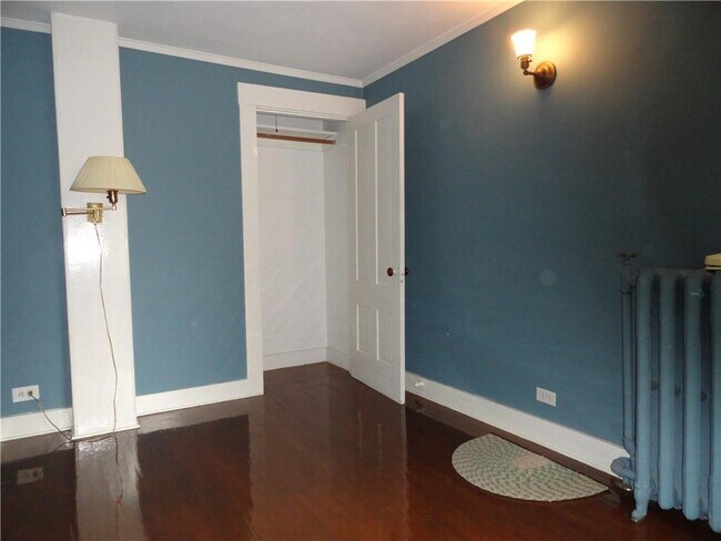 Building Photo - 47 Mill St