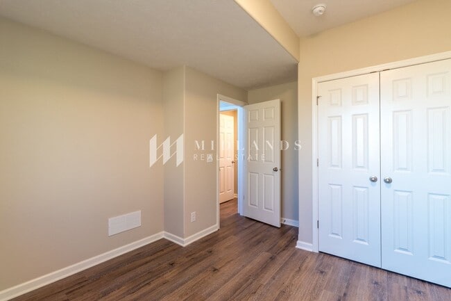 Building Photo - New Construction Duplex in Elkhorn!