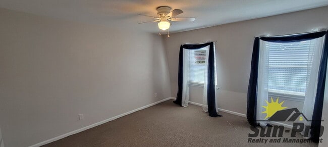 Building Photo - 407 Lytle Ave