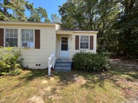 Building Photo - 2413 Knox Dr
