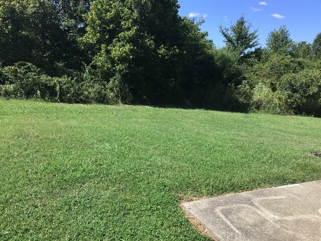 Building Photo - 2840 Meadow Gln