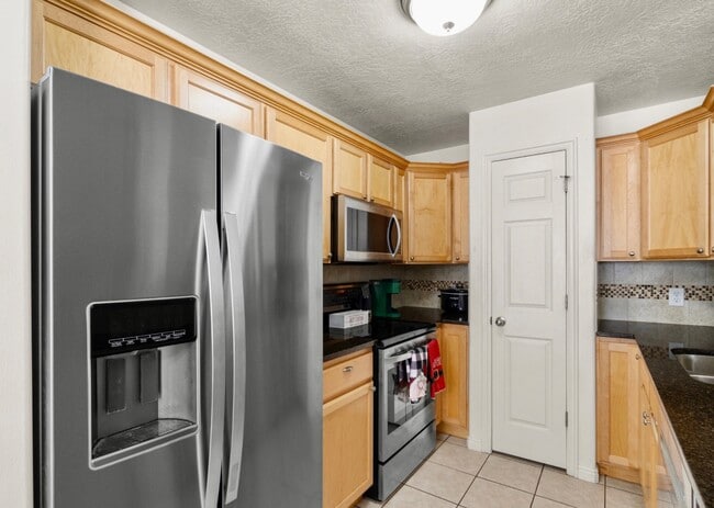 Building Photo - 10542 Sage Flats Way