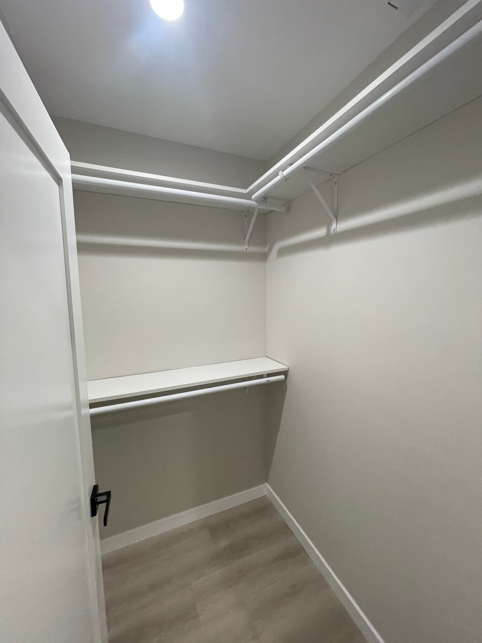 Building Photo - 8683 Haddon Ave