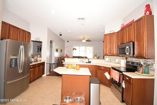 Building Photo - 3055 Covenant Cove Dr